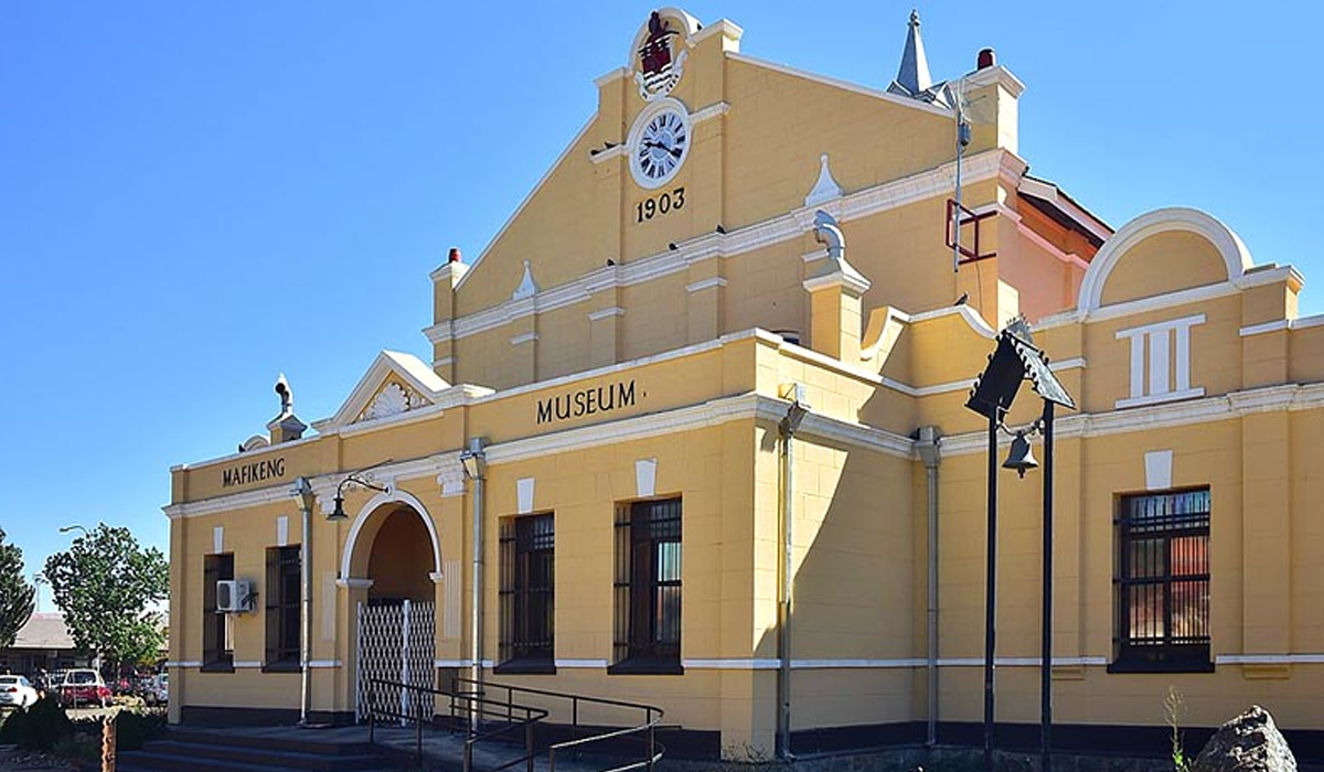 mahikeng museum art